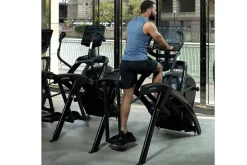 Life Fitness Lower Body Arc Trainer Elliptical