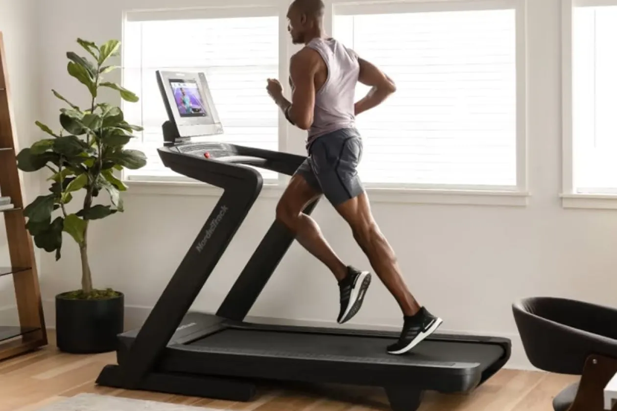 NordicTrack 1750 Commercial Treadmill